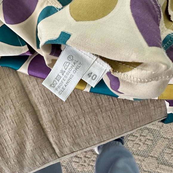 Marni size 40 (us 6) silk blouse. - Picture 6 of 6